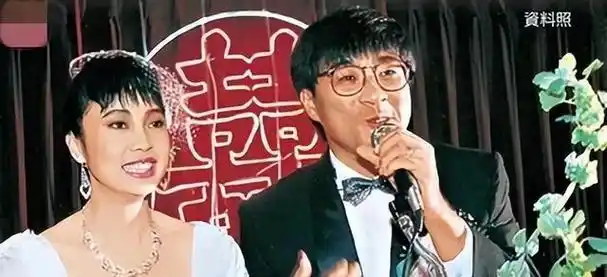 风流天后林忆莲嫁李宗盛却爱小11岁男友如今成人生赢家