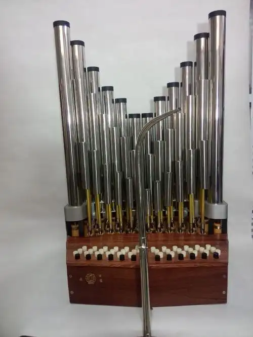 com 产品名称:专业三十六簧中音排笙 产品类别:笙 点击次数:85