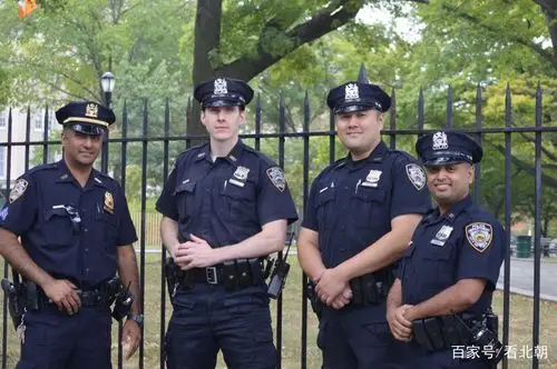 纽约警察局的警长们:正牌nypd sergeants执勤图集