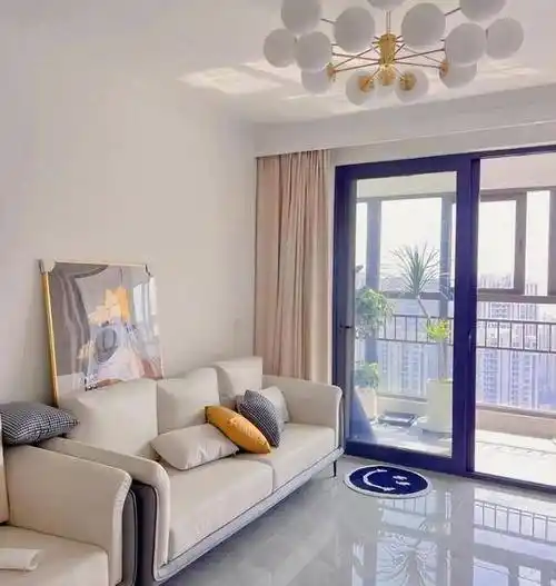 阳台与客厅间的推拉门要不要拆掉?过来人:别急着拆!太后悔了