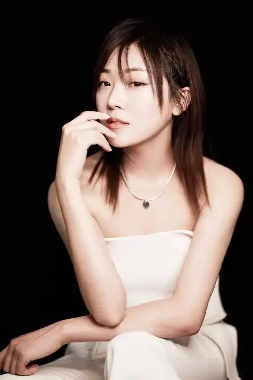 文艺温婉率性演绎极美时尚,菅纫姿:演员要有信念感_角色_网友_礼服