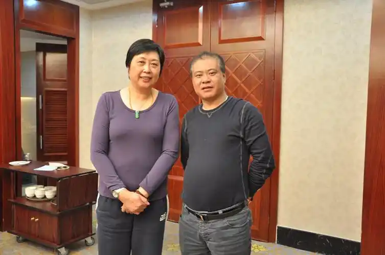 董事长与香港中联办官员奥运冠军陈亚琼会晤