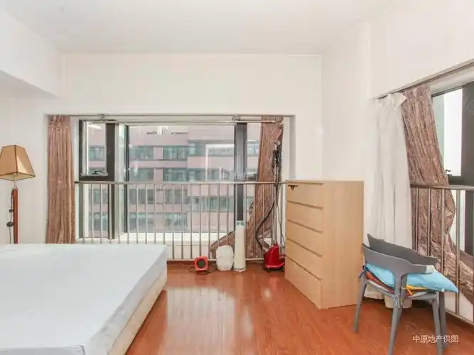 海淀黄庄新中关公寓70年住宅双面采光105平大两居