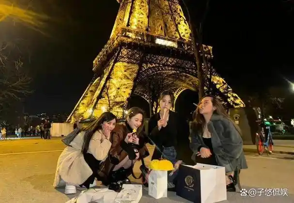 社交平台上的热门话题,粉丝们纷纷点赞留言,祝福姐姐欧阳妮妮生日快乐