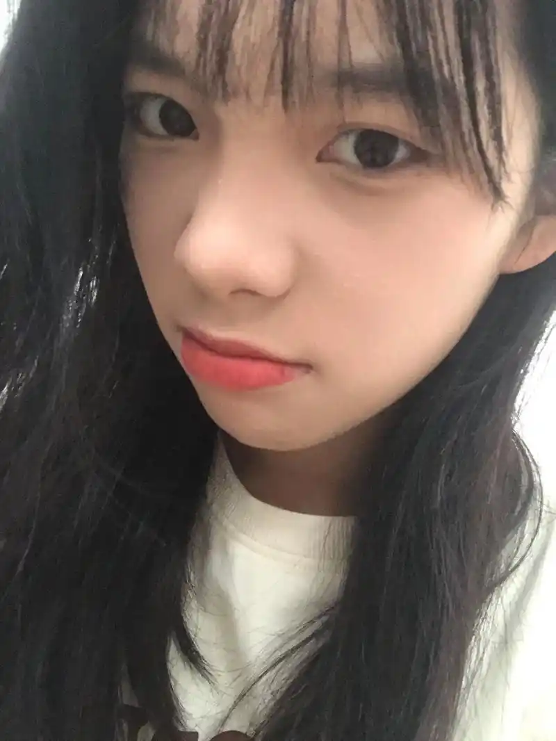 女生要多留几张照片等到80岁可以拿来网恋 - 抖音