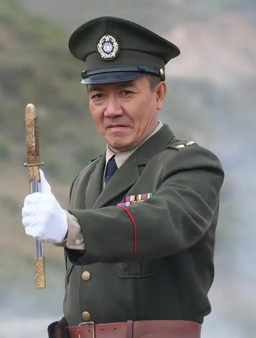 好男人李幼斌:给前任买车买房,净身出户后,转头娶三婚的史兰芽