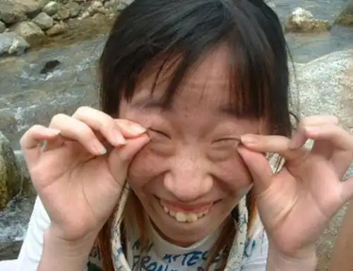 女朋友很丑怎么办 至今没有女友 是不是太丑了