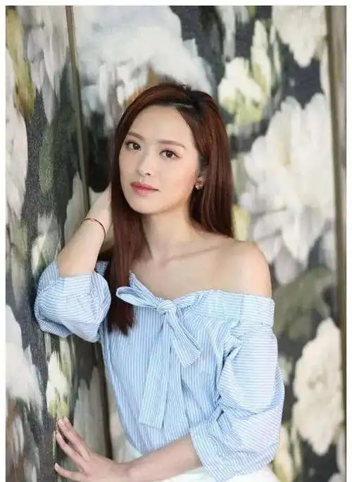 tvb姐妹花反目成仇,疑与赌王四房公子有关,聊天记录被曝光_江嘉敏