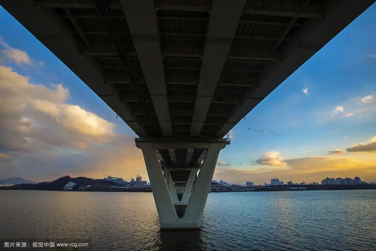 韩国首尔汉江江东区九里岩寺大桥