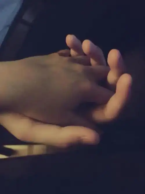 和女孩子牵手的仪式感我腻了