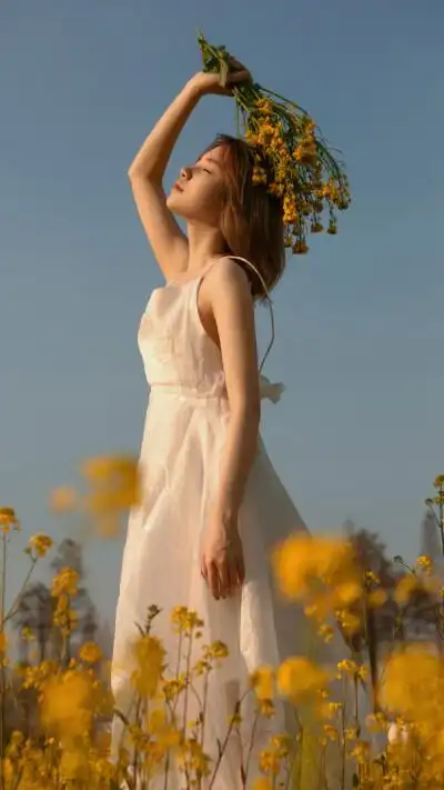 飞呀飞,转自微博/摄影@摄影师crystal,人像摄影,唯美花卉,小清新壁纸