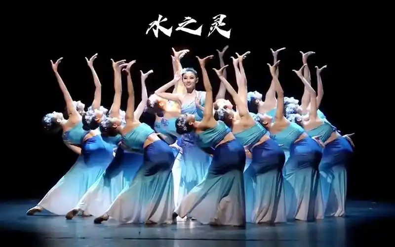 《水之灵》绝美傣族舞,这谁看不爱呀!