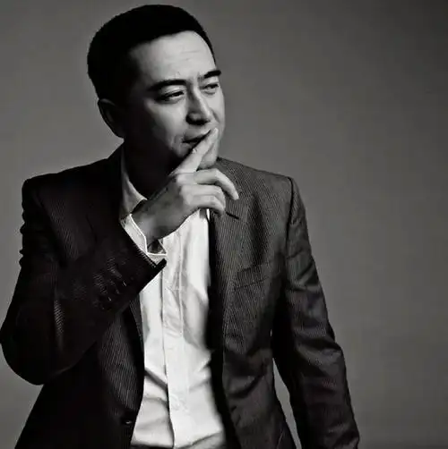 "痞帅大叔"张嘉译新作来袭,我们却始终忘不了"宋思明"