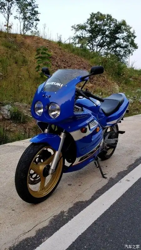 轻骑铃木gsx250征服者为了那时的梦想