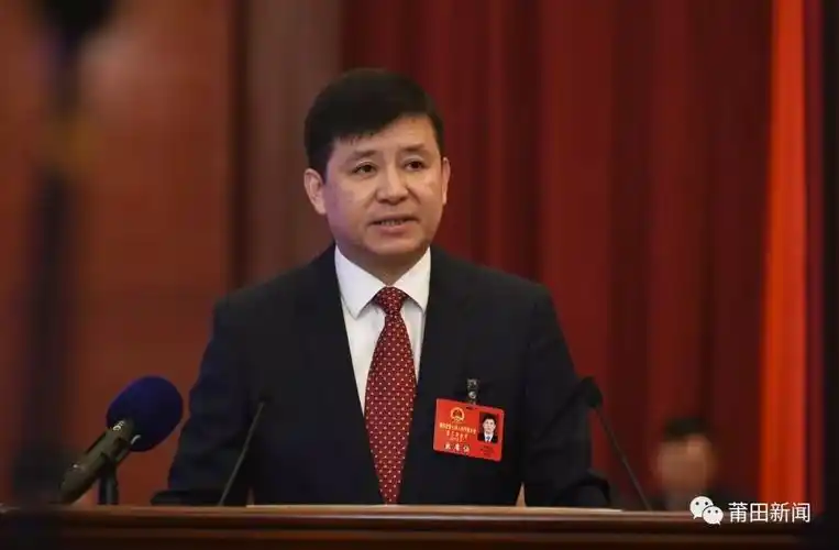 1月5日上午,备受全市人民关注的市七届人大三次会议开幕.