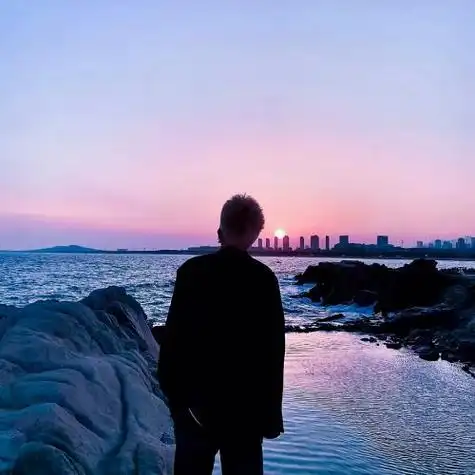 抖音网红头像帅气男生照片比心陌陌都通用的