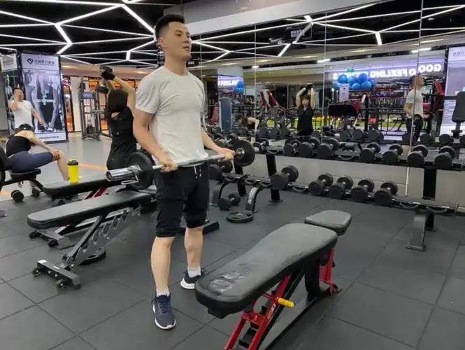 完成 腹肌撕裂者初级 第52次 第二个连续运动100天 第二十九天 加油