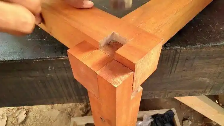 榫卯结构的桌腿制作欣赏