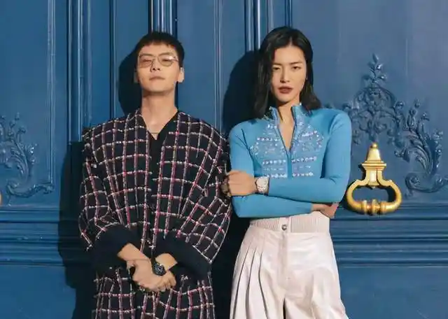 突发陈伟霆何穗被曝已经分手女方独自聚会拒回男方家中