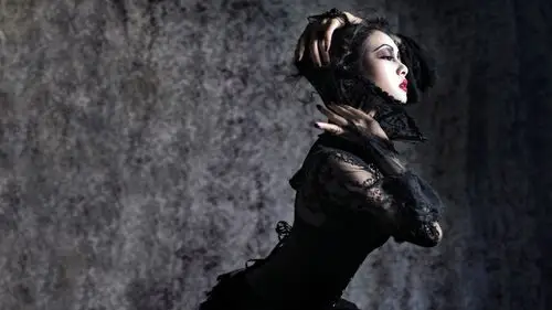 亚洲黑衣美女壁纸