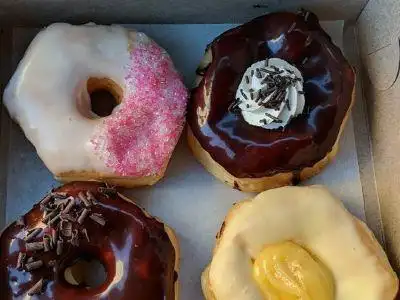 jelly modern doughnuts