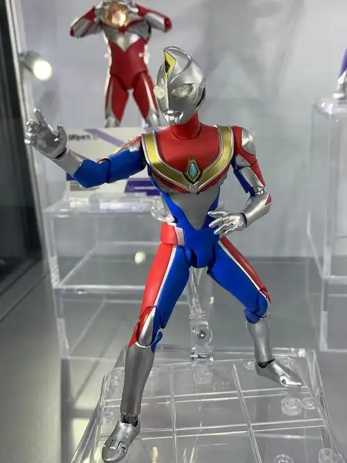 shf真骨雕戴拿奥特曼