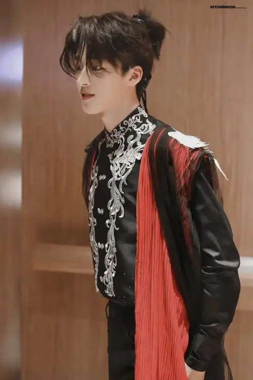 何洛洛 - 堆糖,美图壁纸兴趣社区