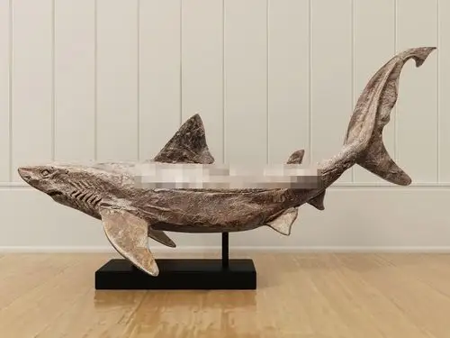 鲨鱼雕刻装饰品