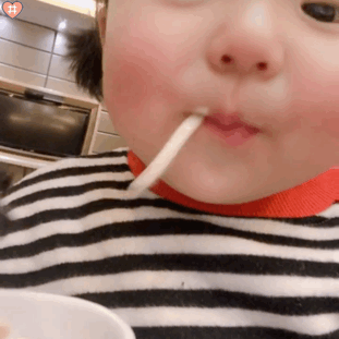 萌娃丸子妹表情包动图