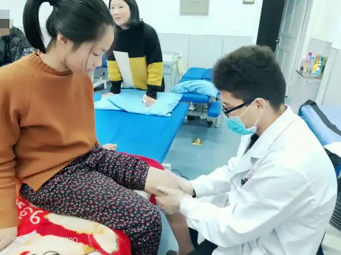 宁夏中医医院暨中医研究院康复中心开展骨科康复治疗(副本)