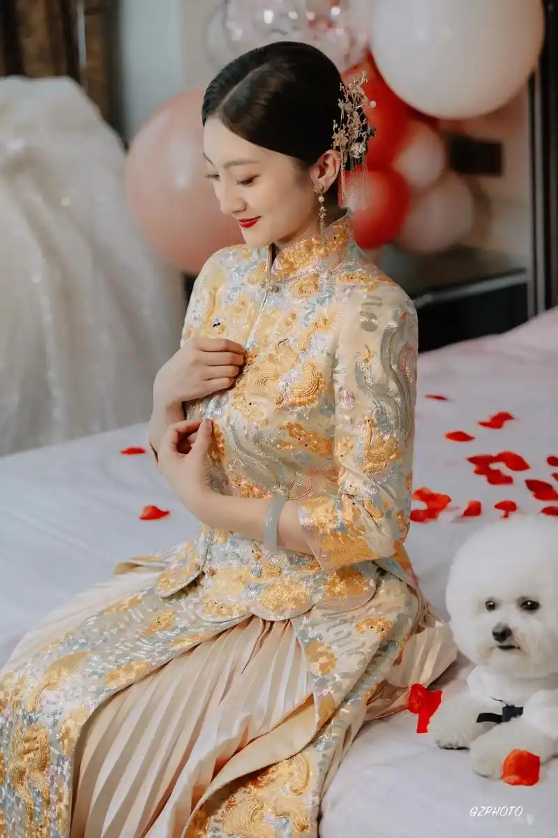 大同婚礼坐床纯手工秀禾服～#大同婚纱店 #yn时尚新娘 #愿 - 抖音