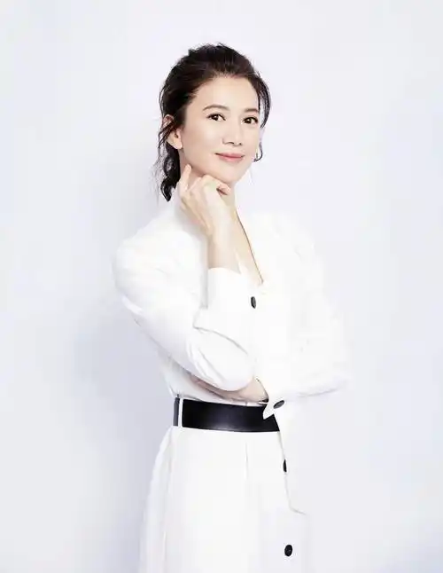 演员袁咏仪经典照片合集