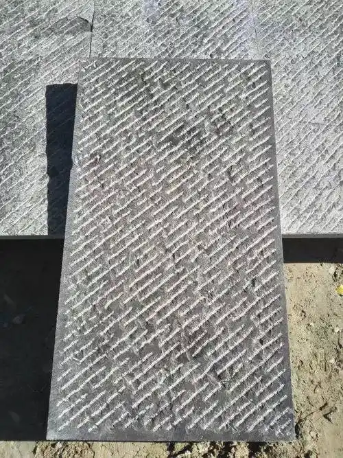 山东富康石材公司是一家***生产凿毛面青石板的石材厂家.