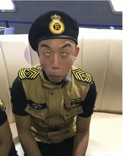 邓超微博晒丑照 与与陈赫,郑恺比丑【娱乐新闻】_风尚中国网 -时尚