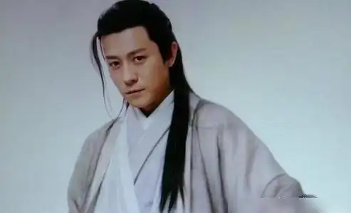 林雨申的荧屏首秀就是在干妈导演的影视剧《橘子红了》当中.