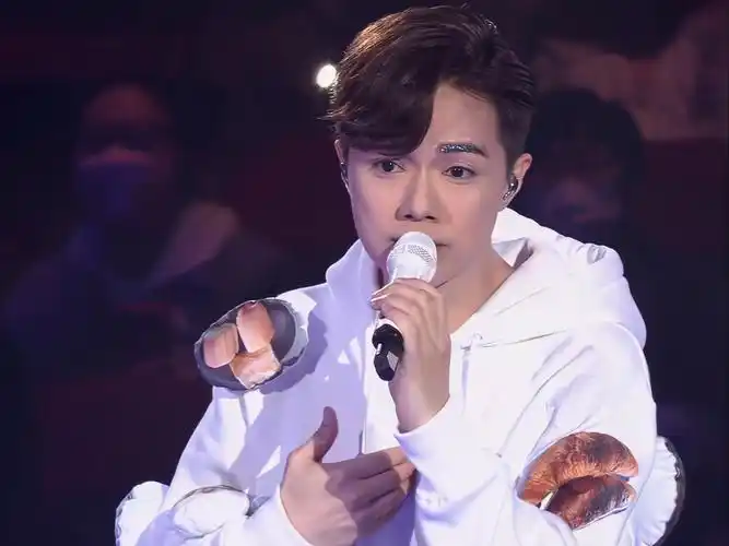 【4k修复】张敬轩-只是太爱你(国语)[2020 张敬轩x香港中乐团盛乐演唱