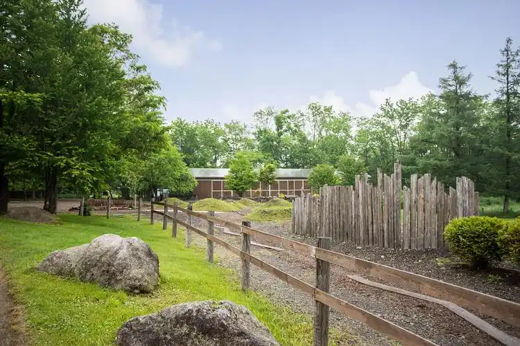 主题是"农场连接食物和花园",农场工作创造景观,并与自然共生.