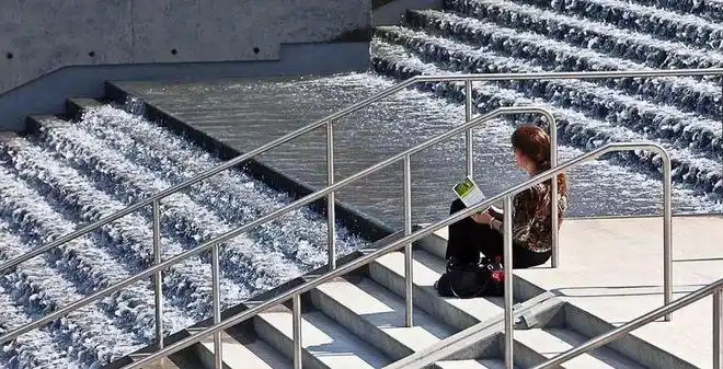 叠水景观流动的艺术