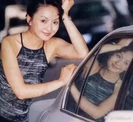 2000年香妃刘丹车祸身亡葬礼上哭到晕厥的男友今怎样了