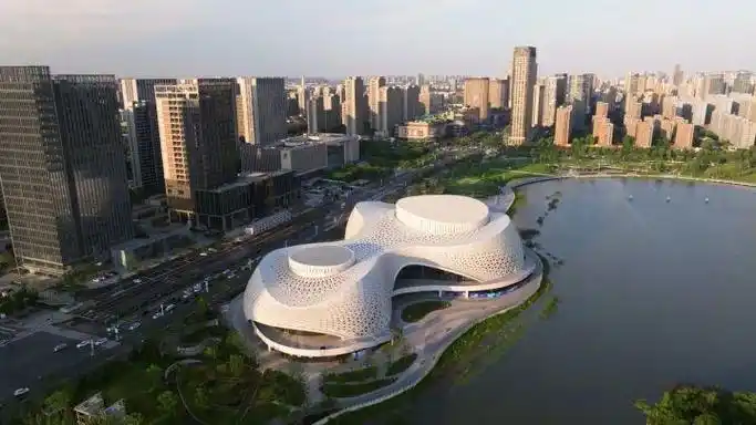 可露营放风筝杭州下沙金沙湖公园绿地免费开放