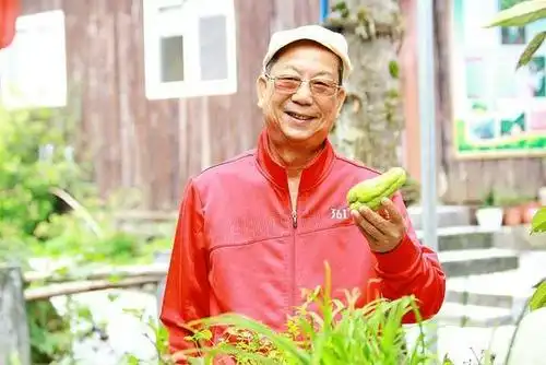 珠江台《外来媳妇本地郎》通叔扮演者谭为基,观众熟识的配音员