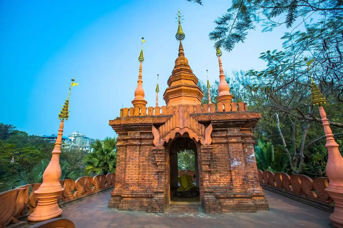 西双版纳曼听公园,风景秀美,历史悠久,曾是傣王的御花园