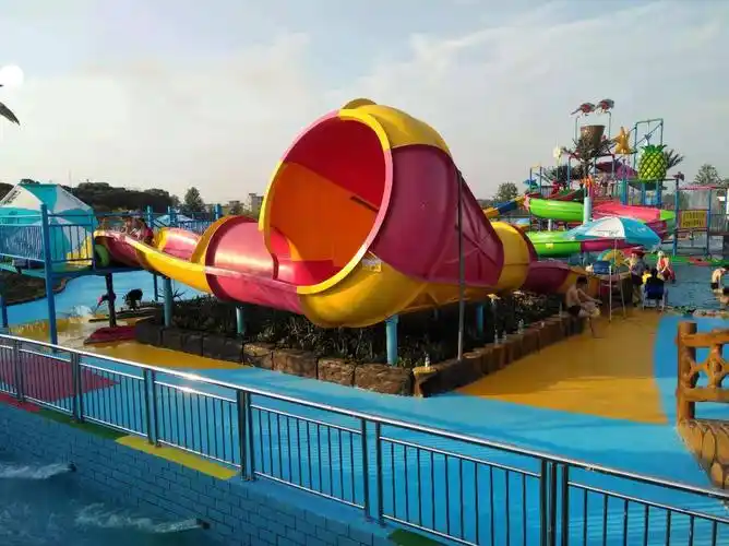 内蒙古儿童水上乐园设备广州浪腾厂家直供小喇叭水滑梯一站式平台够省