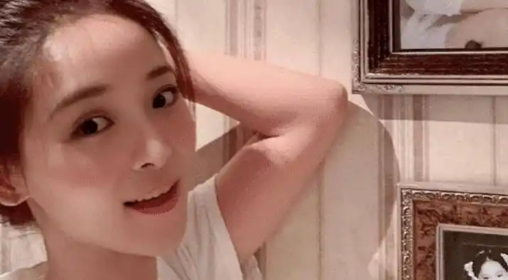 她被誉为最时尚"谋女郎",出道至今越混越差,如今几乎没人认识!