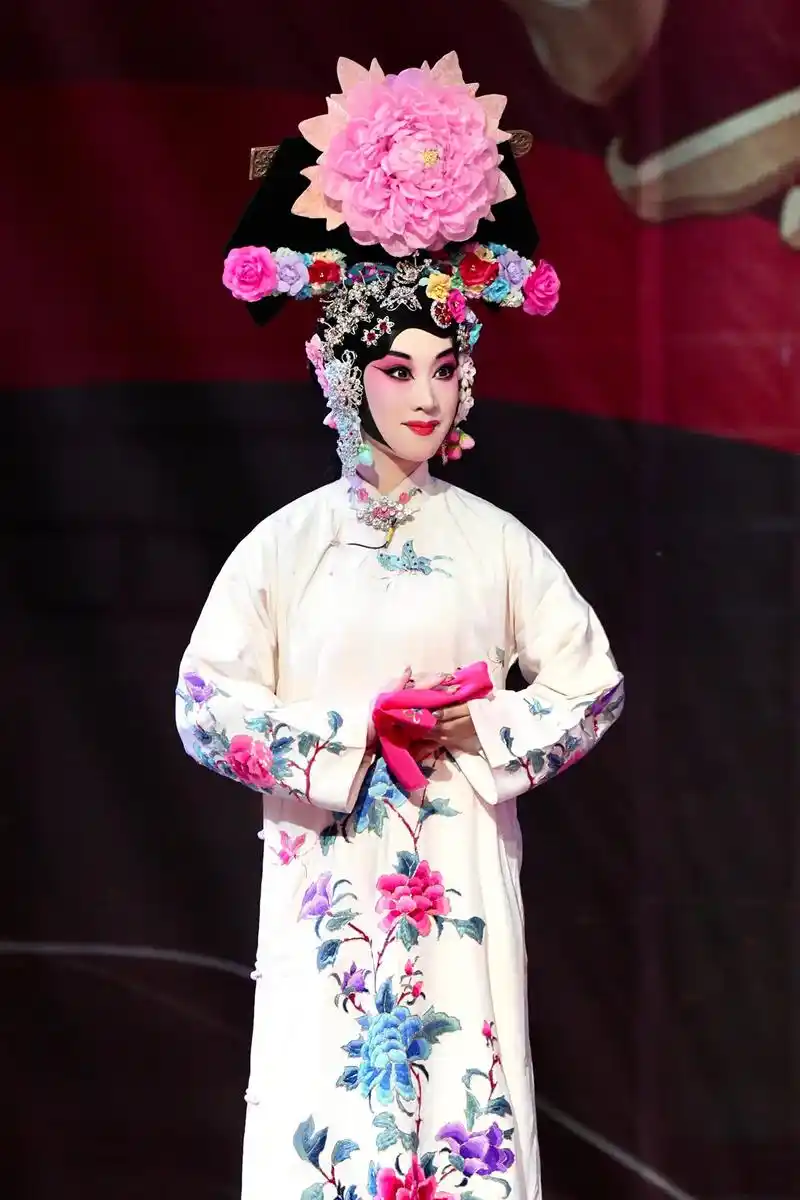 《坐宫》铁镜公主.#京剧 #国粹 #青衣 - 抖音