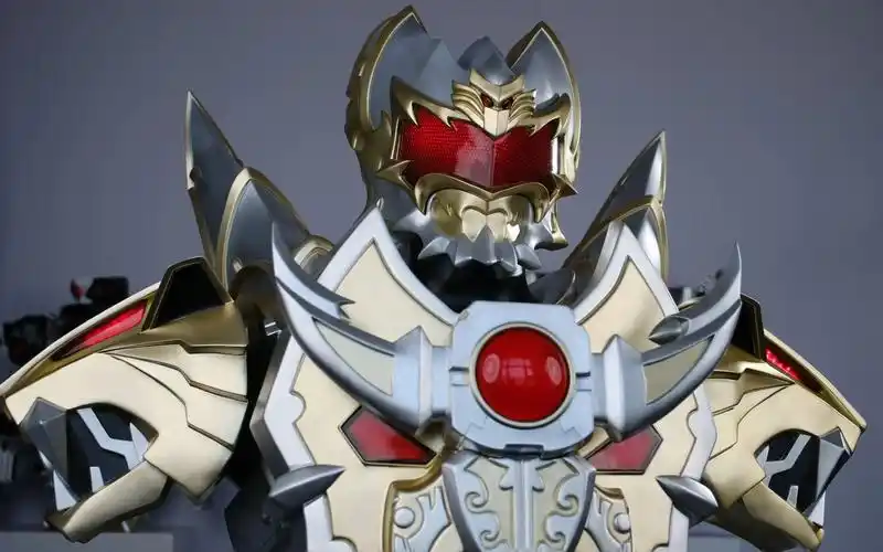 【测评】正版授权铠甲勇士帝皇侠一比一胸像!塔克工作室制作!