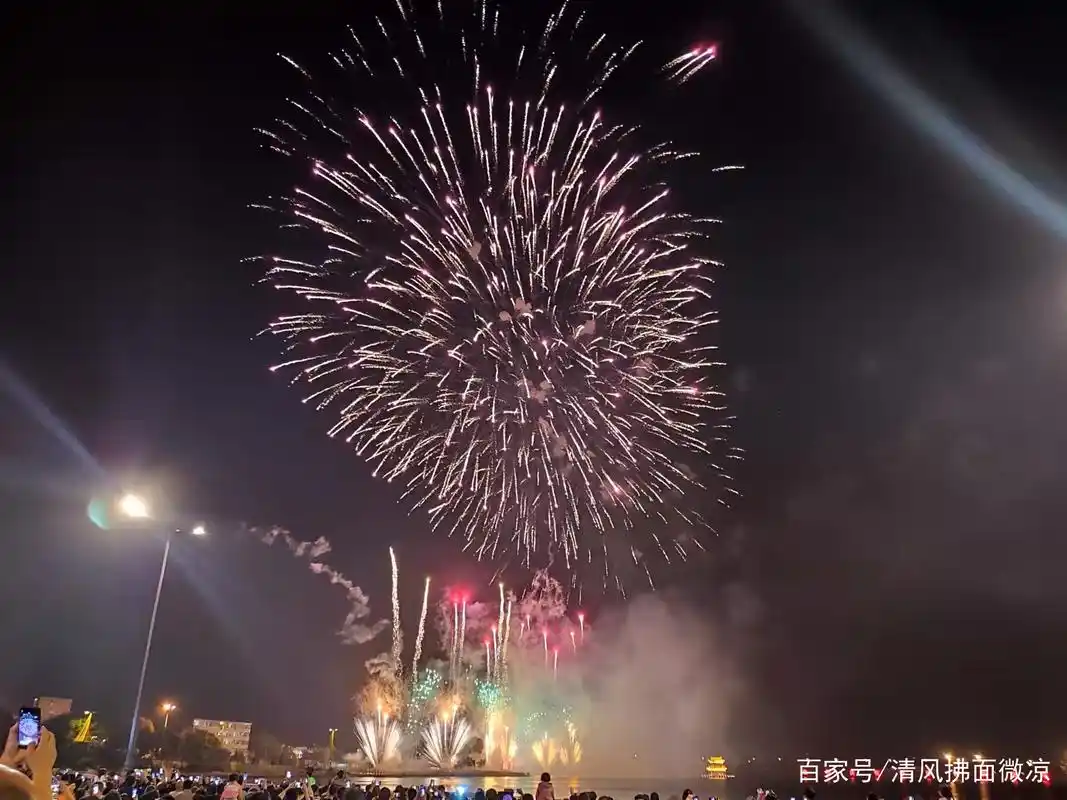 这是一个值得庆祝的日子!