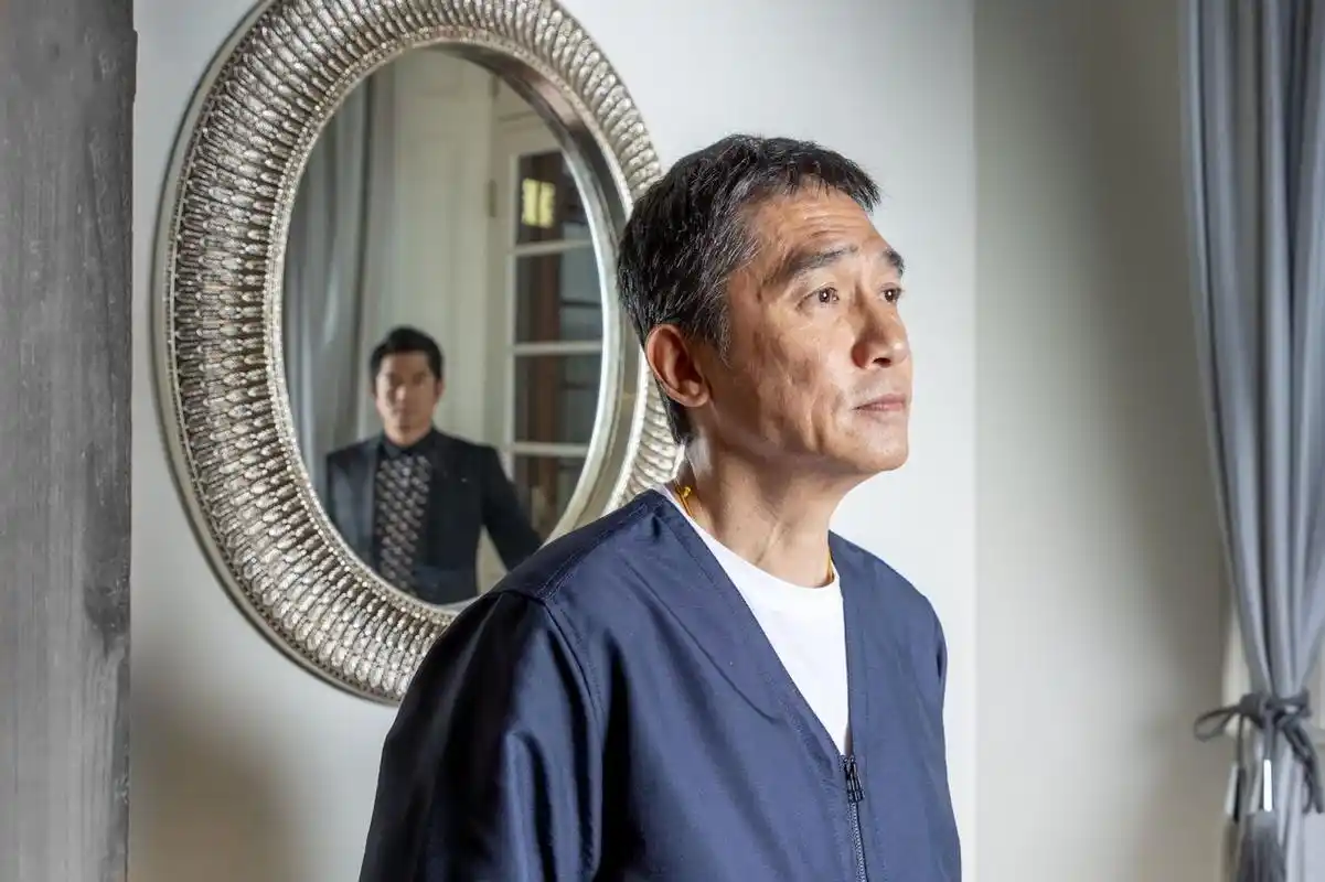 梁朝伟:我都到了演爸爸的年纪 《风再起时》正在上映,梁朝伟和郭富城