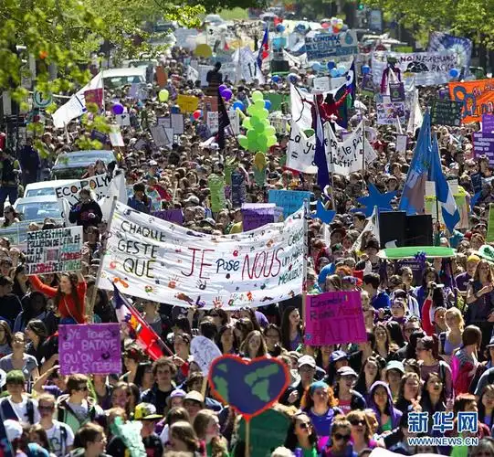 当地时间2012年5月11日,加拿大蒙特利尔,加拿大魁北克大学的学生