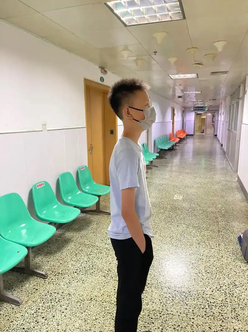 12周岁的小哥开始变声了,骨龄13岁.#小小男子汉在慢慢长大 - 抖音